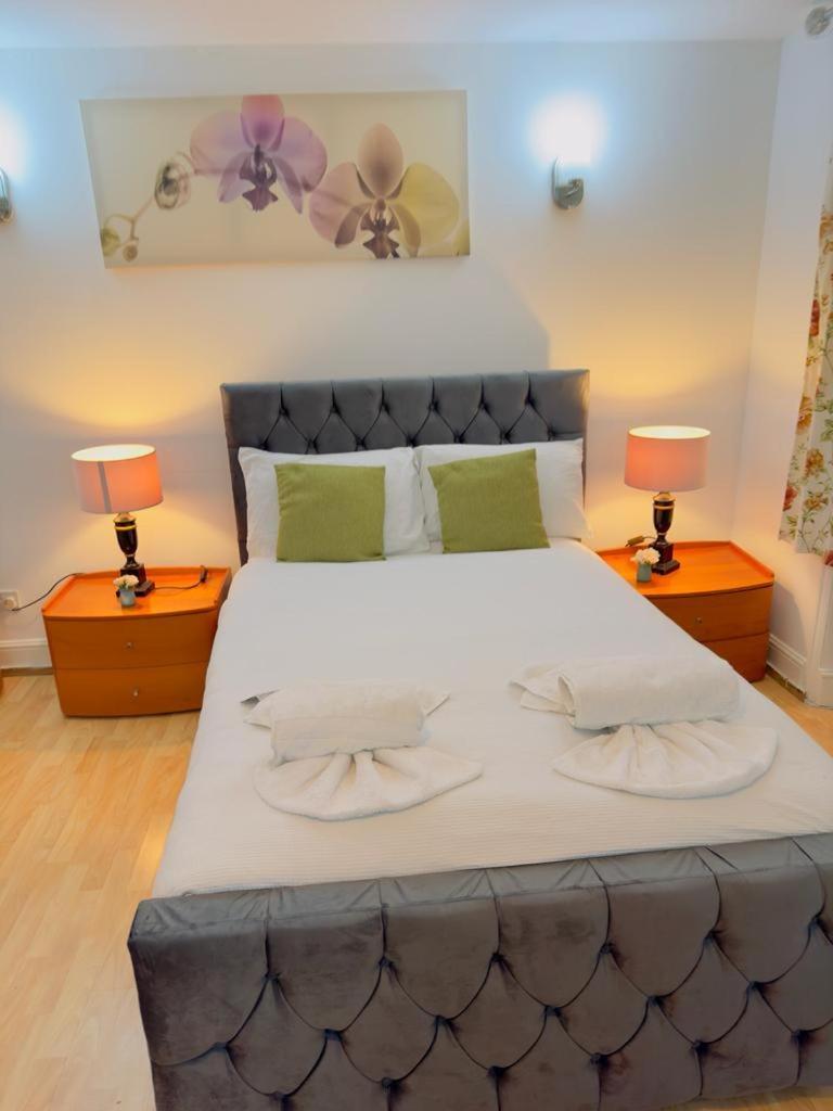 Bright Budget Studio Apartment In Central London Exterior photo